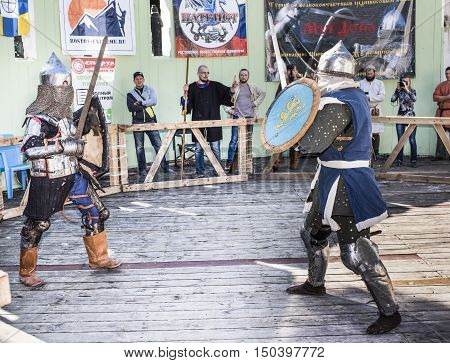 Rostov-on-Don Russia- October 012016: Fight knights in the arena of the park W. Cherevichkin