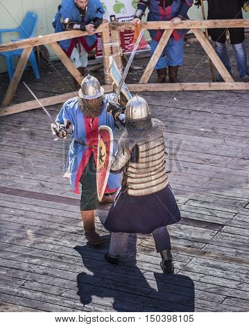 Rostov-on-Don Russia- October 012016: Fight knights in the arena of the park W. Cherevichkin