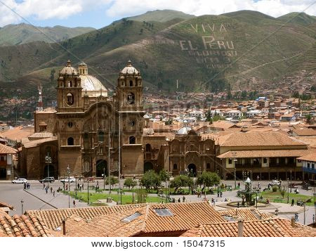 Cuzca mise Plaza de Armas
