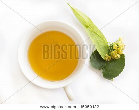 リンデン紅茶 1 杯