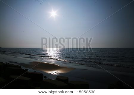 Asien guld solnedgang