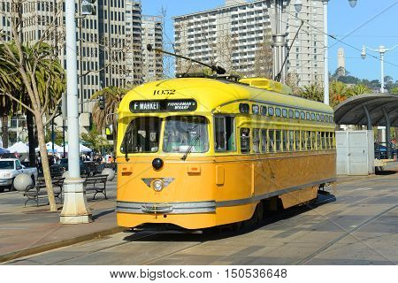 SAN FRANCISCO - MAR 15, 2014: F-line Antique PCC streetcar No.1052 Los Angeles in Fisherman's Wharf in San Francisco, California, USA.