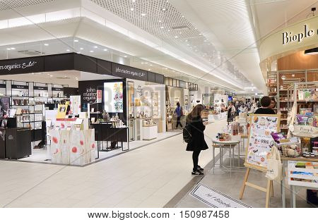 KANAZAWA JAPAN - OCTOBER 7, 2016: Unidentified people shop at Hyakubangai shopping mall at Kanazawa train station.