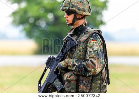 Feldkirchen / Germany - June 9, 2018: German Soldier On An Exercise At Open Day On Day Of The Bundes