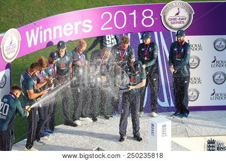 LEEDS, ENGLAND - JULY 17: England with the trophy after winning the 3rd Royal London One day International match and series between England and India at Headingley Cricket Ground on July 17, 2018
