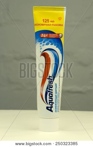Russia Berezniki 23 February 2018 . Aquafresh Refreshing Mint Formula Triple Protection Healthy Gums
