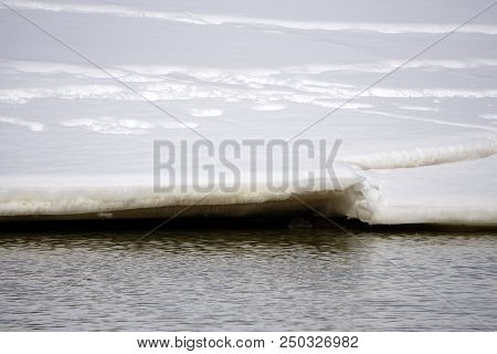 Antarctic Ice Shelf Edge Loneliness Majestic Meditation