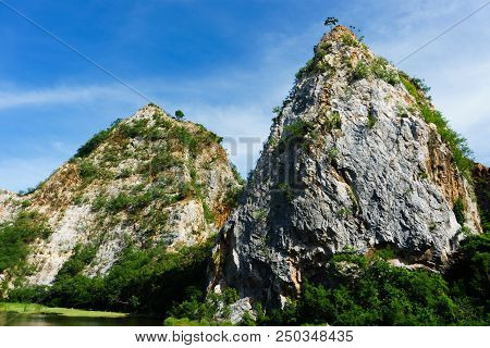 The Khao Ngoo Rock Park It Is Beautiful And Nature.
