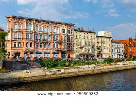 Bydgoszcz, Poland, May 31, 2018: The Waterfront On The River Brda With Beautiful Architecture In Byd