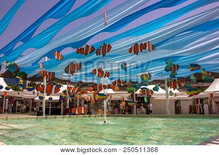 The Xviii International Artesania Show: Located In The Antonio Banderas Square Of Puerto Banús City,