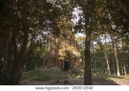 Cambodia Kampong Thom Sambor Prei Kuk Temple