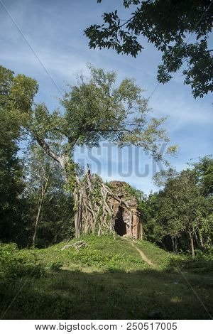Cambodia Kampong Thom Sambor Prei Kuk Temple
