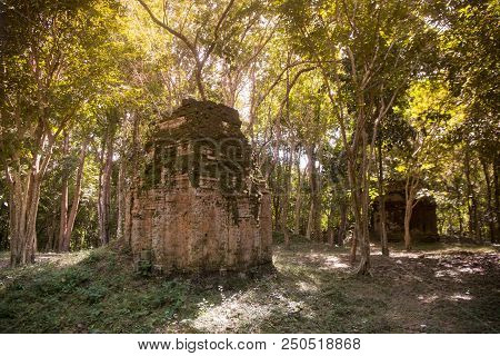 Cambodia Kampong Thom Sambor Prei Kuk Temple