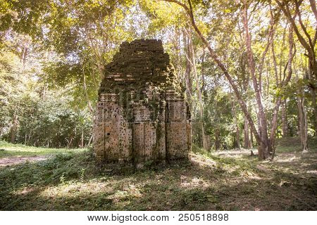 Cambodia Kampong Thom Sambor Prei Kuk Temple
