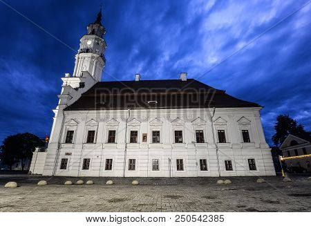 Kaunas, Lithuania - August 22, 2017: Evening View On The Ancient Beautiful Town Hall Of Kaunas, Kaun