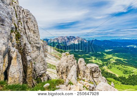 Rosengarten Catinaccio Massif, Dolomites, Italy. Spectacular View In Val Di Fassa, Dolomiti Mountain