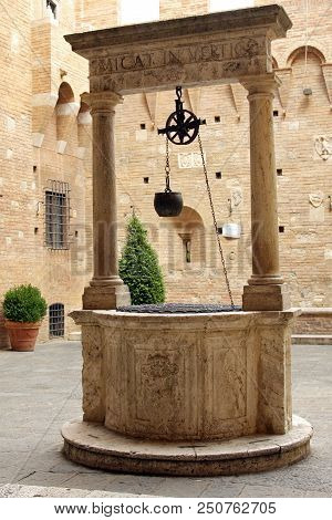 Siena - The Courtyard Of The Palazzo Chigi-saracini