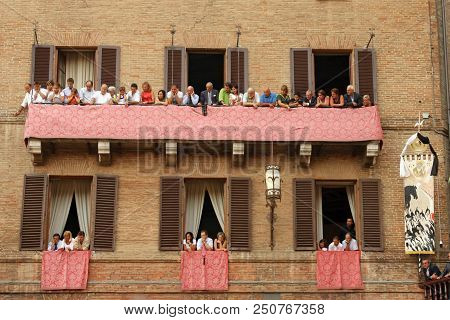 Siena, Italy - August 16, 2008: People Waiting For The Beginning Of The Horse Race