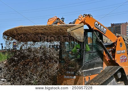 West Fargo, North Dakota, July 25, 2018:  The Case Tr340 Front End Loader Is A Product Of Cnh Indust