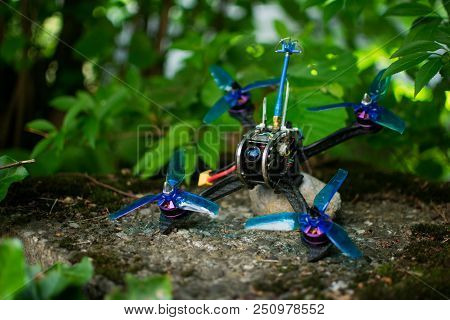 Blue Race Drone For Fpv First Person View For Racing With Quadcopters With Carbon Frame In Nature Gr