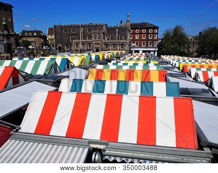 Market At Norwich, Norfolk, East Anglia, England, United Kingdom. Norwich City Centre, City Hall, Gu