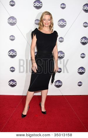 LOS ANGELES - JAN 10: Jeri Ryan arriva presso inverno 2011 TCA Press della Disney ABC Television Group 