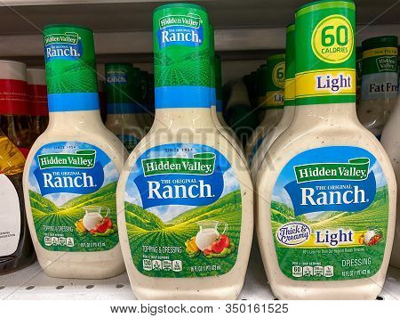 Orlando,fl/usa -2/8/20:the Hidden Valley  Ranch Salad Dressing Display Of A Publix Grocery Store.