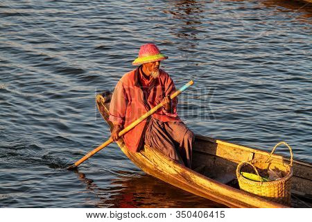 Mandalay, Myanmar - Nov 12, 2019: Fishermen Near U Bein Bridge In Amarapura,mandalay Myanmar