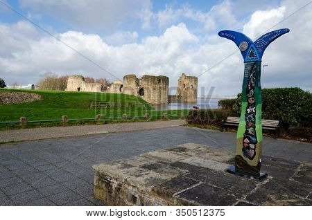 Flint, Uk: Feb 11, 2020: An Unusually High Spring Tide In The Aftermath Of Storm Ciara Sees The Rive