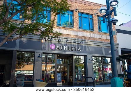 Los Angeles/usa- 02.02.2020 :   Athleta Women Sport Wear Shoes Clothes On Third Street Promenade San