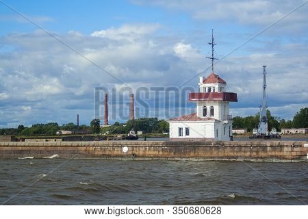 Marine Forts On The Island In Kronstadt Saint-petersburg At Summer Day. Tourist Attraction In Saint 
