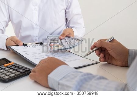 The Business Owner Personally Signed The Deal, Closing The Deal By Accepting Bribes. The Idea Of ​​c