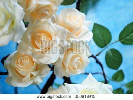 Eternal white roses. Wedding decorations.