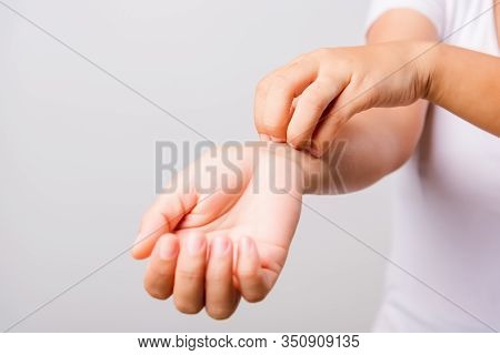 Asian Beautiful Woman Itching Her Useing Hand Scratch Itch Hand On White Background With Copy Space,