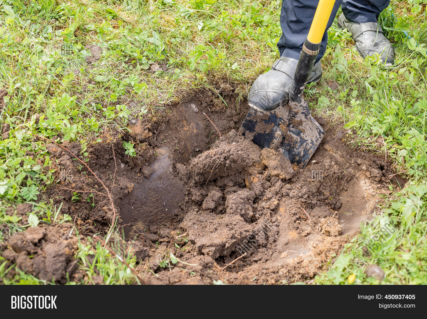 Digging Earth Spade Image & Photo (Free Trial) | Bigstock