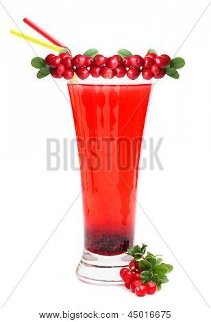 Succo di bacche e Monte con foglie isolata on white