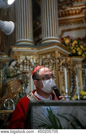 Salvador, Bahia, Brazil - December 13, 2021: Sergio Rocha, Archbishop Of Salvador During Mass In Hon