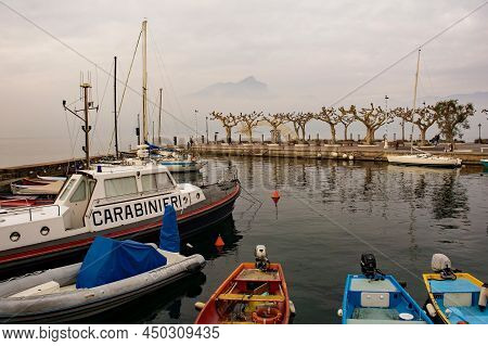Torri Del Benaco, Italy - December 27th 2021. The Torri Del Benaco Waterfront At Lake Garda, In Vero