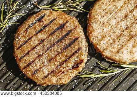 Veggie Cutlet Is Grilled For Veg Burger. Vegetarian Products From Plant-based Meat Concept, Beyond K
