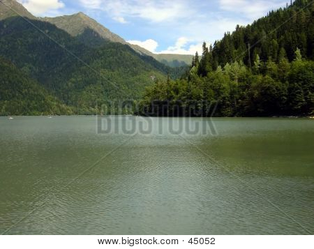 Lago di montagna
