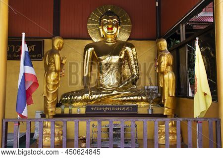 Buddha Statue For Thai People And Foreign Travelers Travel Visit And Respect Praying Blessing With H
