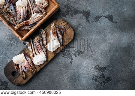 Fresh Raw Horse Crab, Blue Crab, Flower Crab Set, On Gray Background, Top View Flat Lay , With Copys