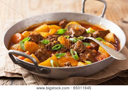 beef stew with potato and carrot 