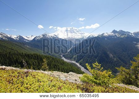 Scenic View Of Mt Rainer. Washington, Seattle