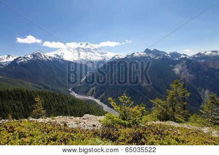 Scenic View Of Mt Rainer. Washington, Seattle