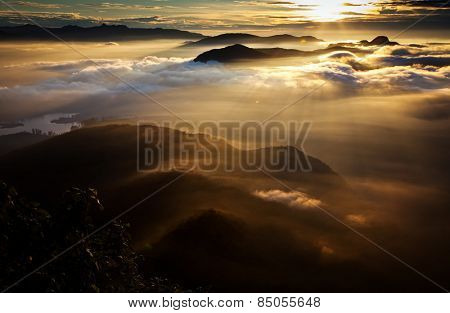 Amazing sunrise seen from Sri Pada