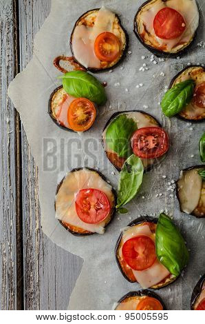 Vegetable Mini Pizza