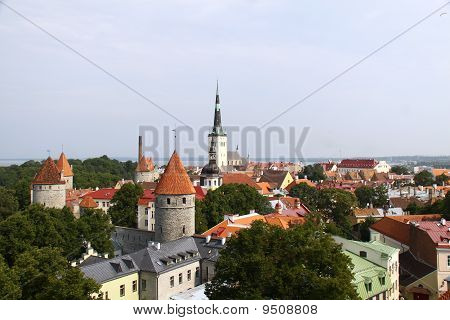 Baltık Denizi ile eski Tallinn panorama