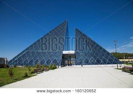 BAKU, AZERBEIJAN-OCT 5, 2016: Entrance in metro station , Baku city on Oct 5, 2016, Azerbaijan.
