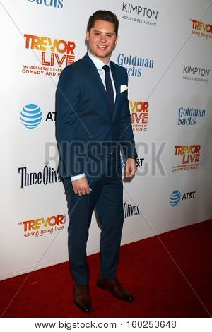 LOS ANGELES - DEC 4:  Matt Shively at the TrevorLIVE Los Angeles 2016 at Beverly Hilton Hotel on December 4, 2016 in Beverly Hills, CA